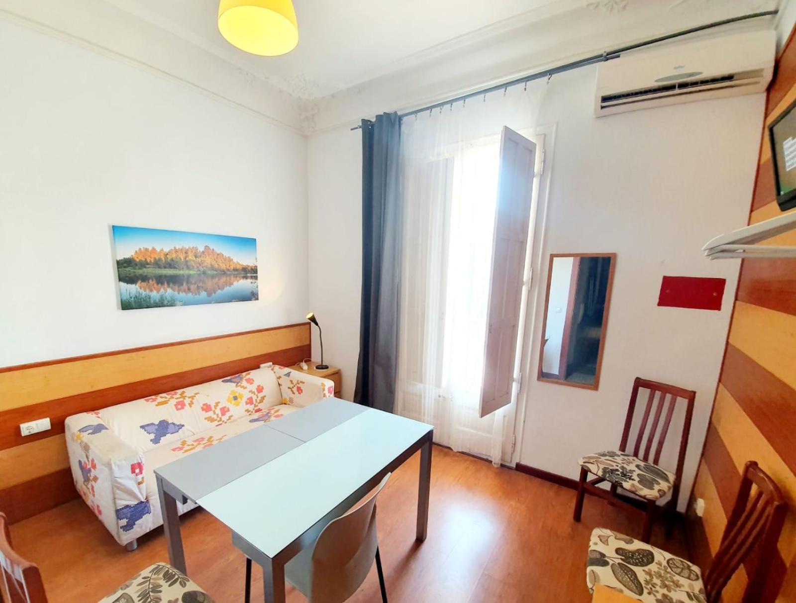 Apartamento Urgell Daire Barselona Dış mekan fotoğraf